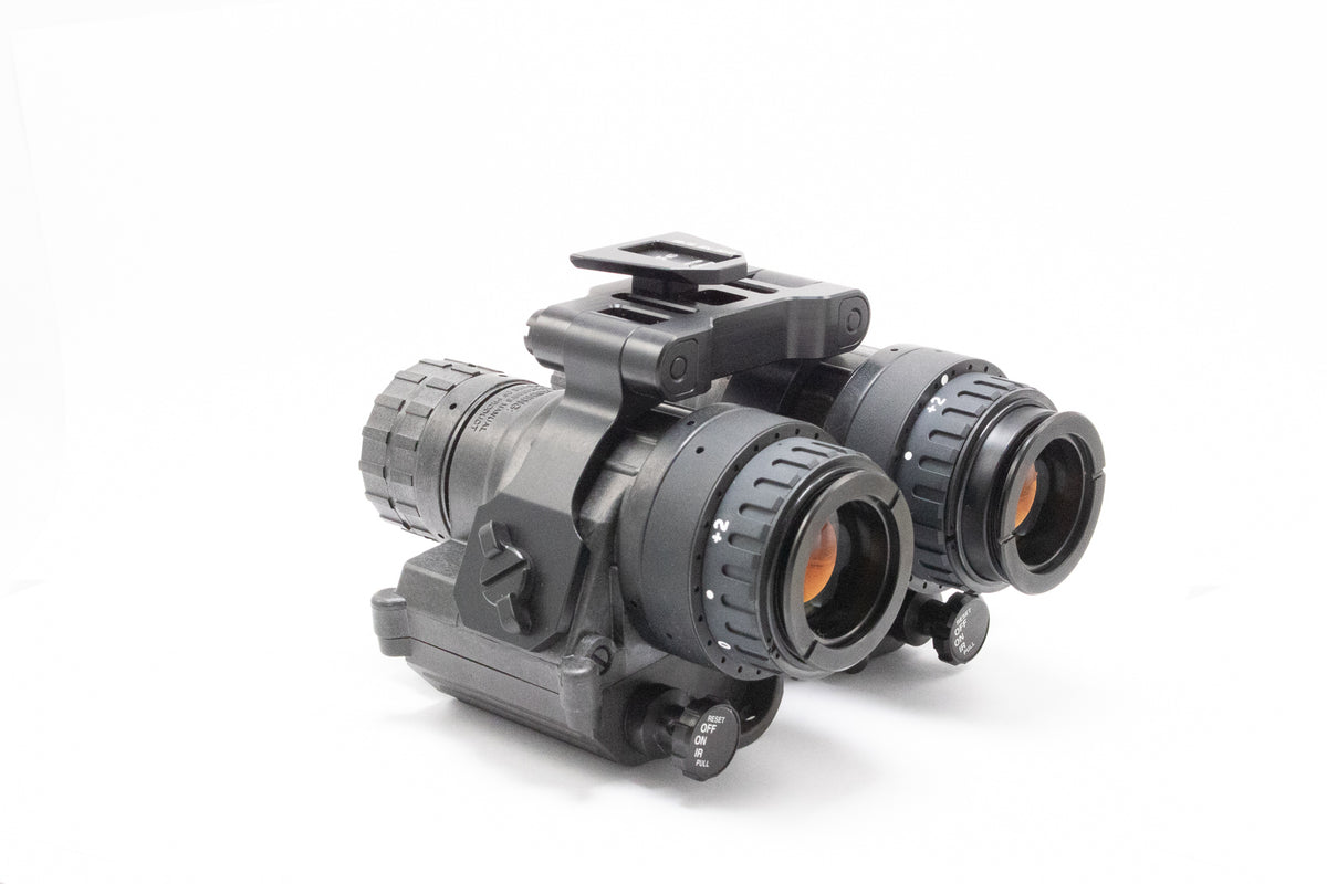 PVS-14双眼化マウント PVS-14双眼化マウント AlphaOptics PVS-14 Dual Bridge Mount